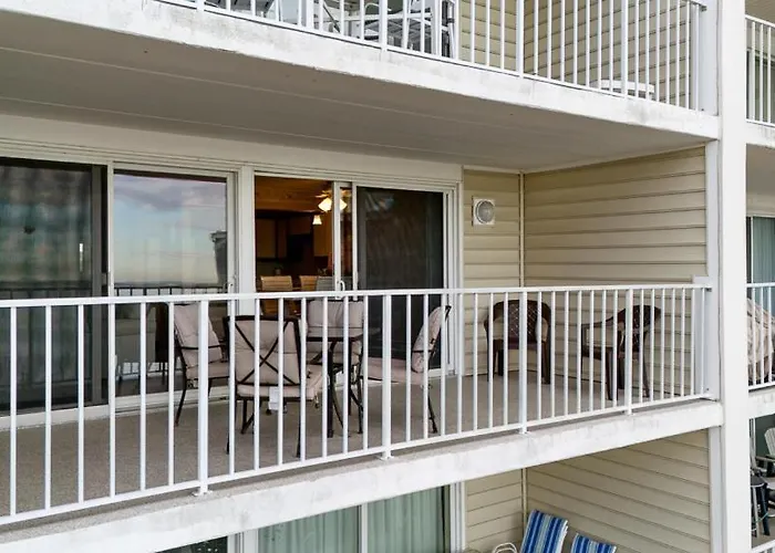 Holiday home Breathtaking Bayfront Escape In Ocean - Steps To Beach, Pool, & Attractions