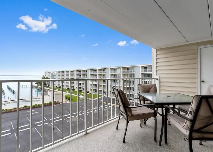 Holiday home Breathtaking Bayfront Escape In Ocean - Steps To Beach, Pool, & Attractions *