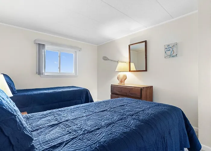 Holiday home Breathtaking Bayfront Escape In Ocean - Steps To Beach, Pool, & Attractions *
