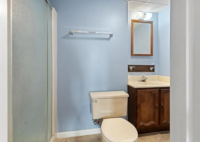 Breathtaking Bayfront Escape In Ocean - Steps To Beach, Pool, & Attractions *