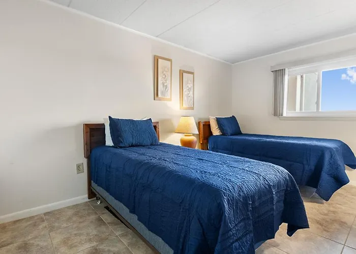 Breathtaking Bayfront Escape In Ocean - Steps To Beach, Pool, & Attractions
