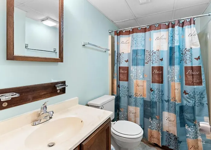 Holiday home Breathtaking Bayfront Escape In Ocean - Steps To Beach, Pool, & Attractions