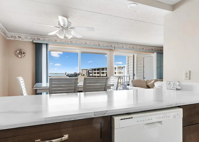 Holiday home Breathtaking Bayfront Escape In Ocean - Steps To Beach, Pool, & Attractions